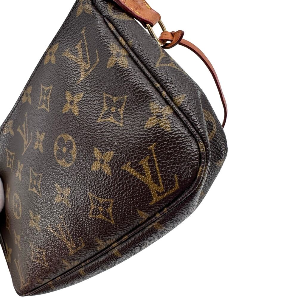Louis Vuitton LV Monogram Pochette Accessoires Bag - Picture 5 of 16